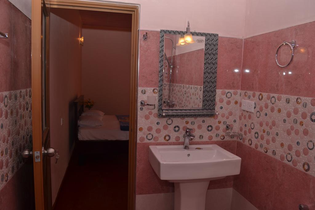 Yoho Nilmini Homestay Ella Bagian luar foto